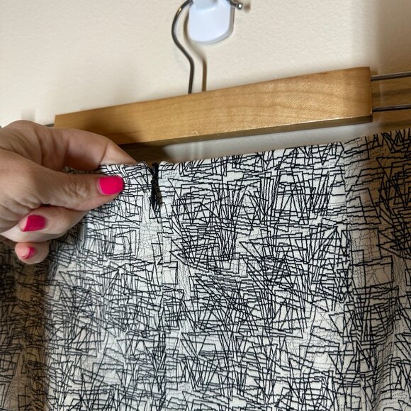 M.M Lafleur The Noho Skirt Crackle Womens Size 14 Minimalist Classic Capsule - Picture 6 of 9